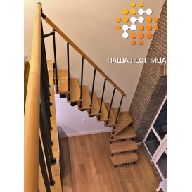 Модульная лестница с поворотом 90 градусов на антресольный этаж